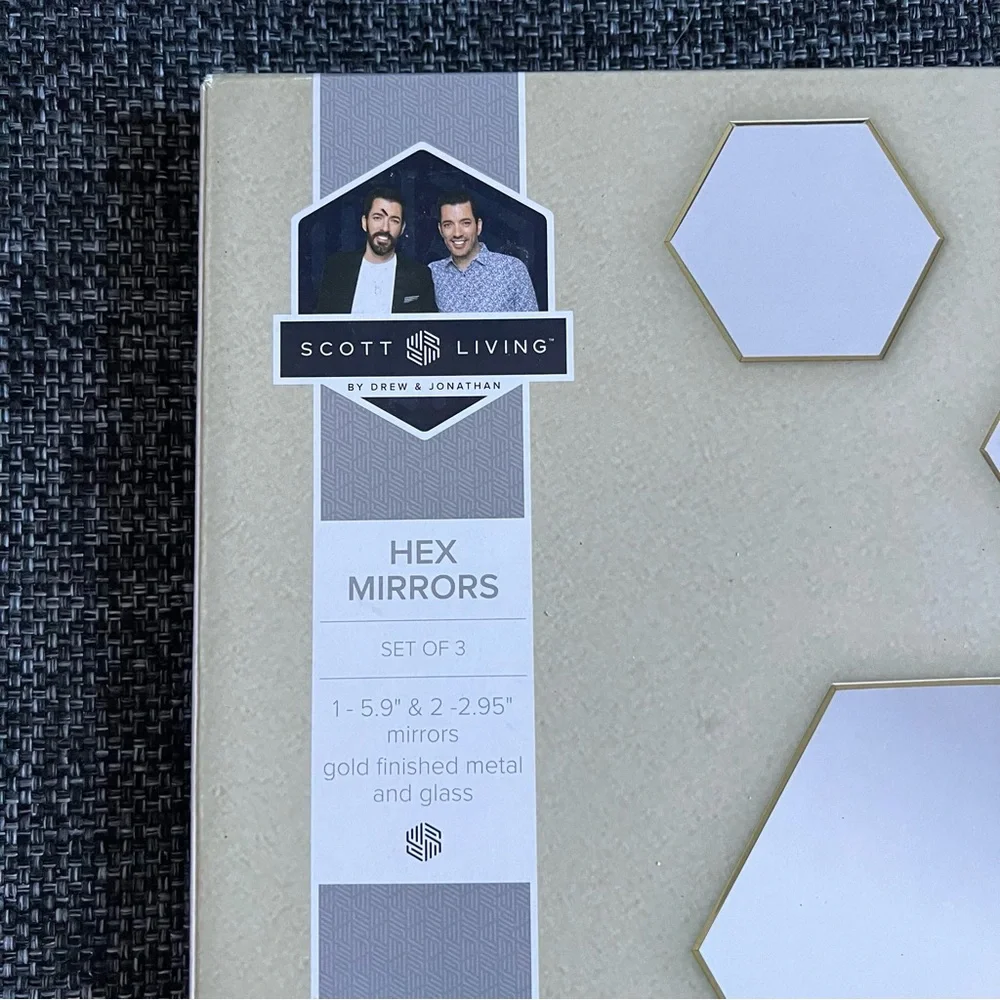 NIB Scott Living Hexgaon Mirrors Set of 3- Gold